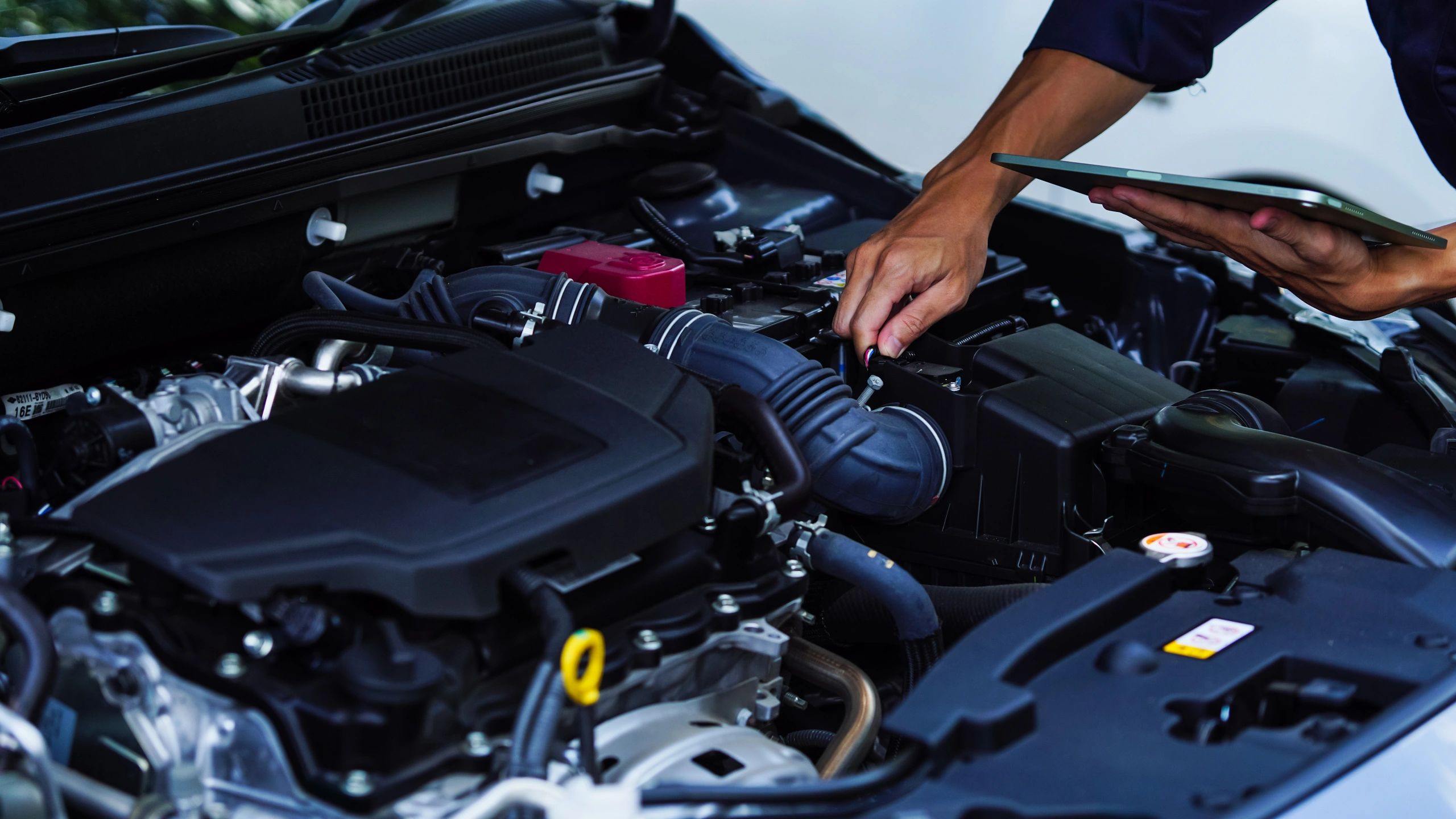 auto mechanic working