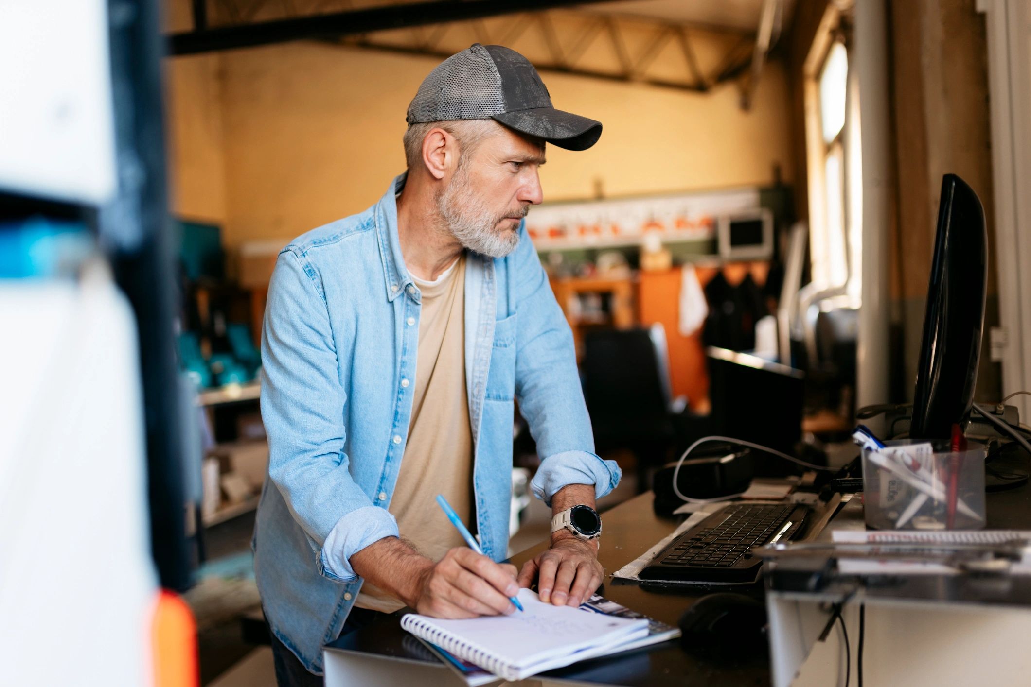 auto repair customer service desk
